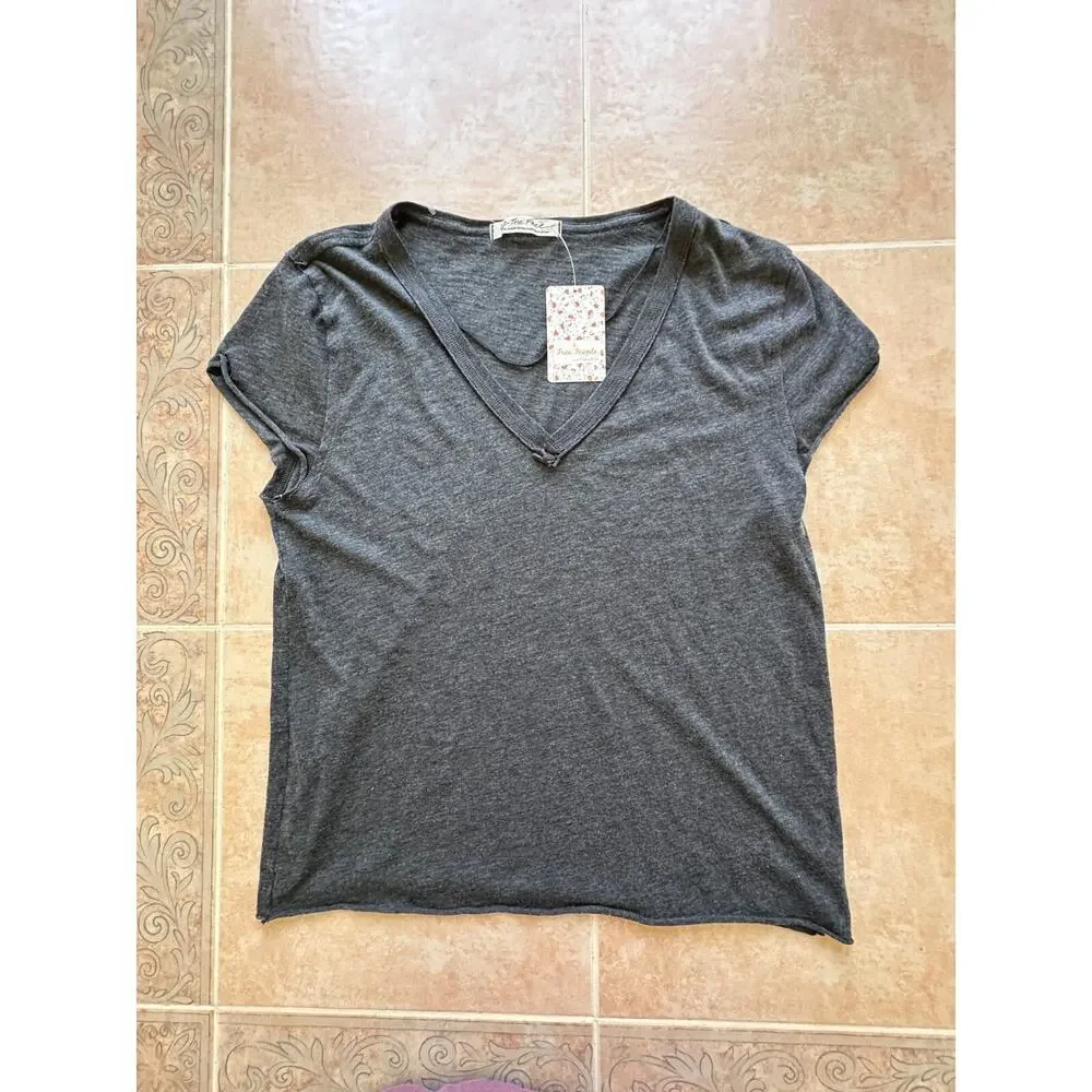 Free People We the Free Kaylen V Neck Short Sleeve‎ T-Shirt Black size: S -NEW!